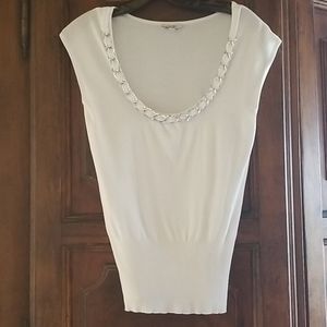 White scoop neck top with chain detail